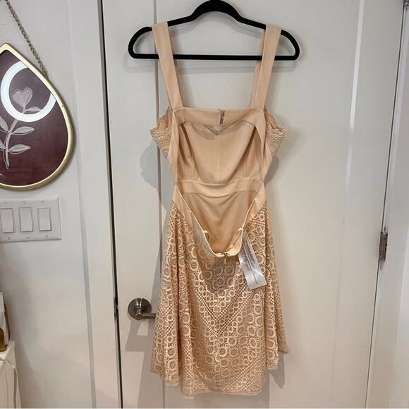 NEW BCBGMAXAZRIA Cream Open Back Alena Dress Sz 10 - Picture 4 of 12